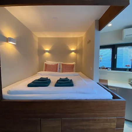 Houseboat Sophia Guest house *