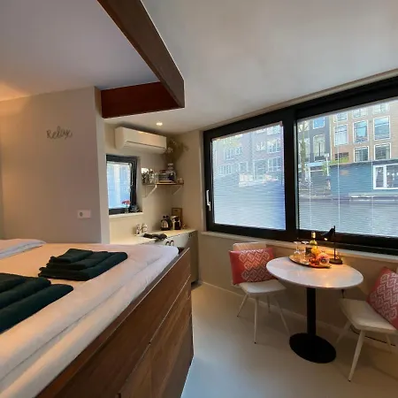 Guest house Houseboat Sophia Amsterdam